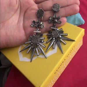 Kendra Scott Isadora Earrings Silver